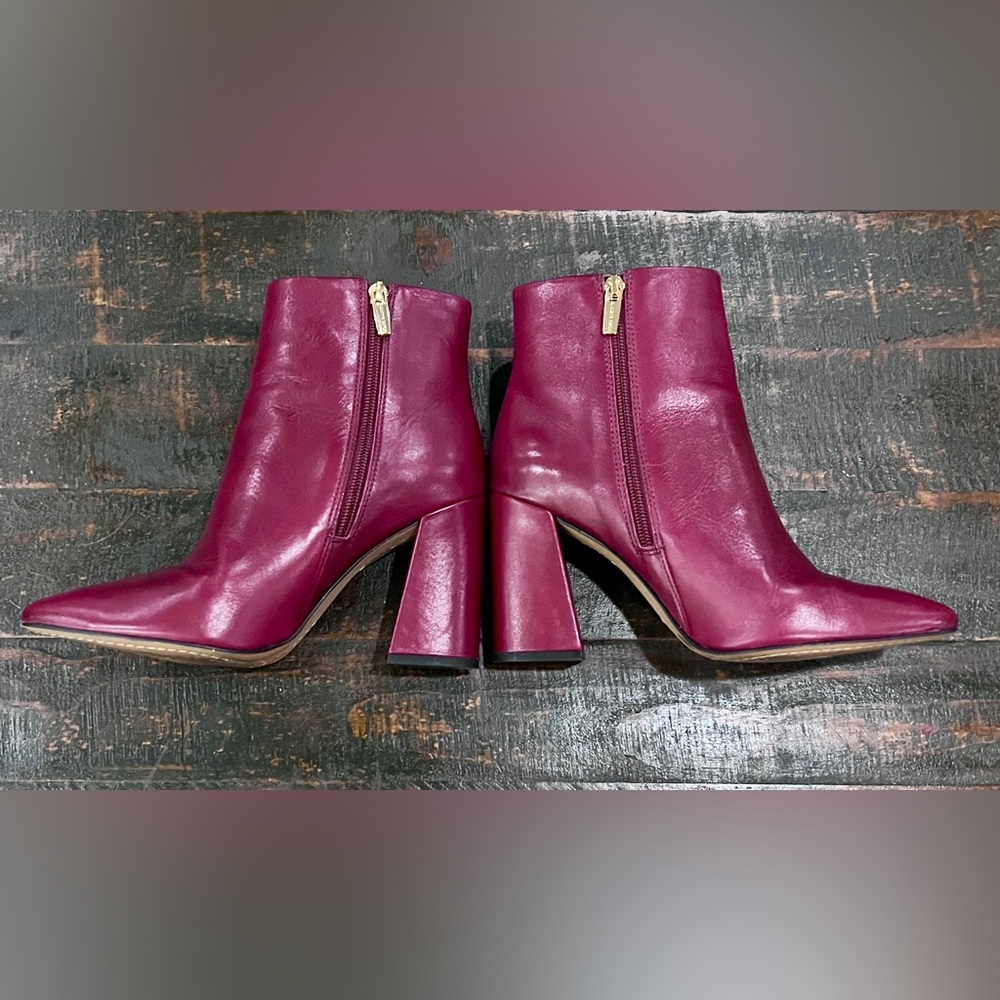Vince Camuto Burgundy Leather Ankle Boots Block Heel Pointed Toe - Picture 2 of 5